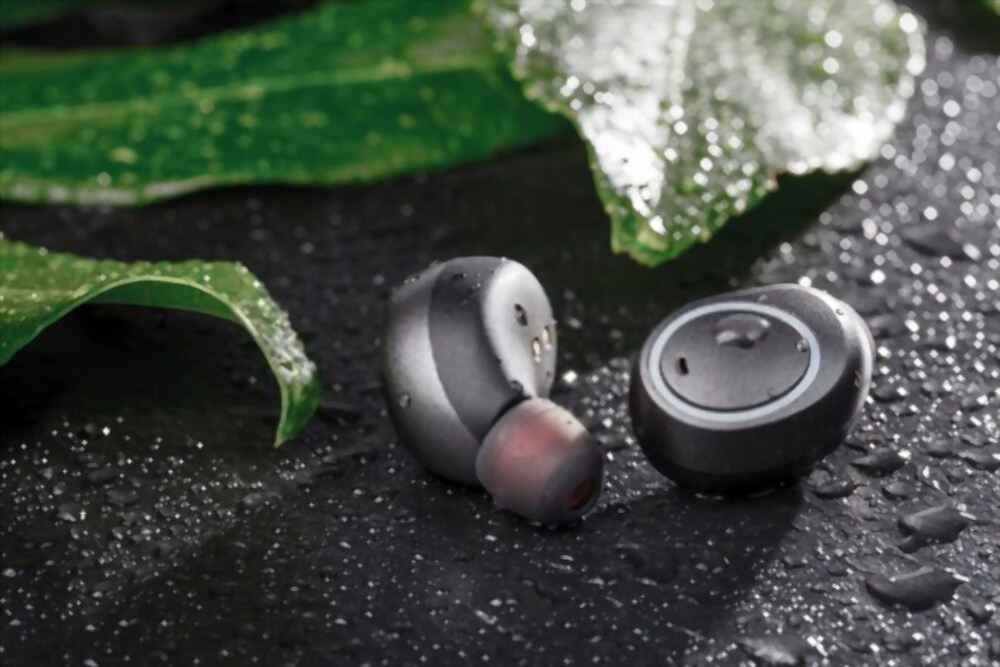 water sweat resistant Battery Life of True Wireless Earphones Under 4000Rs